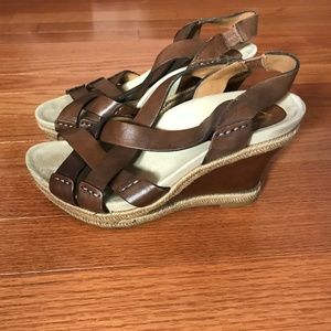 Earthies Wedge Sandals Sz 7
